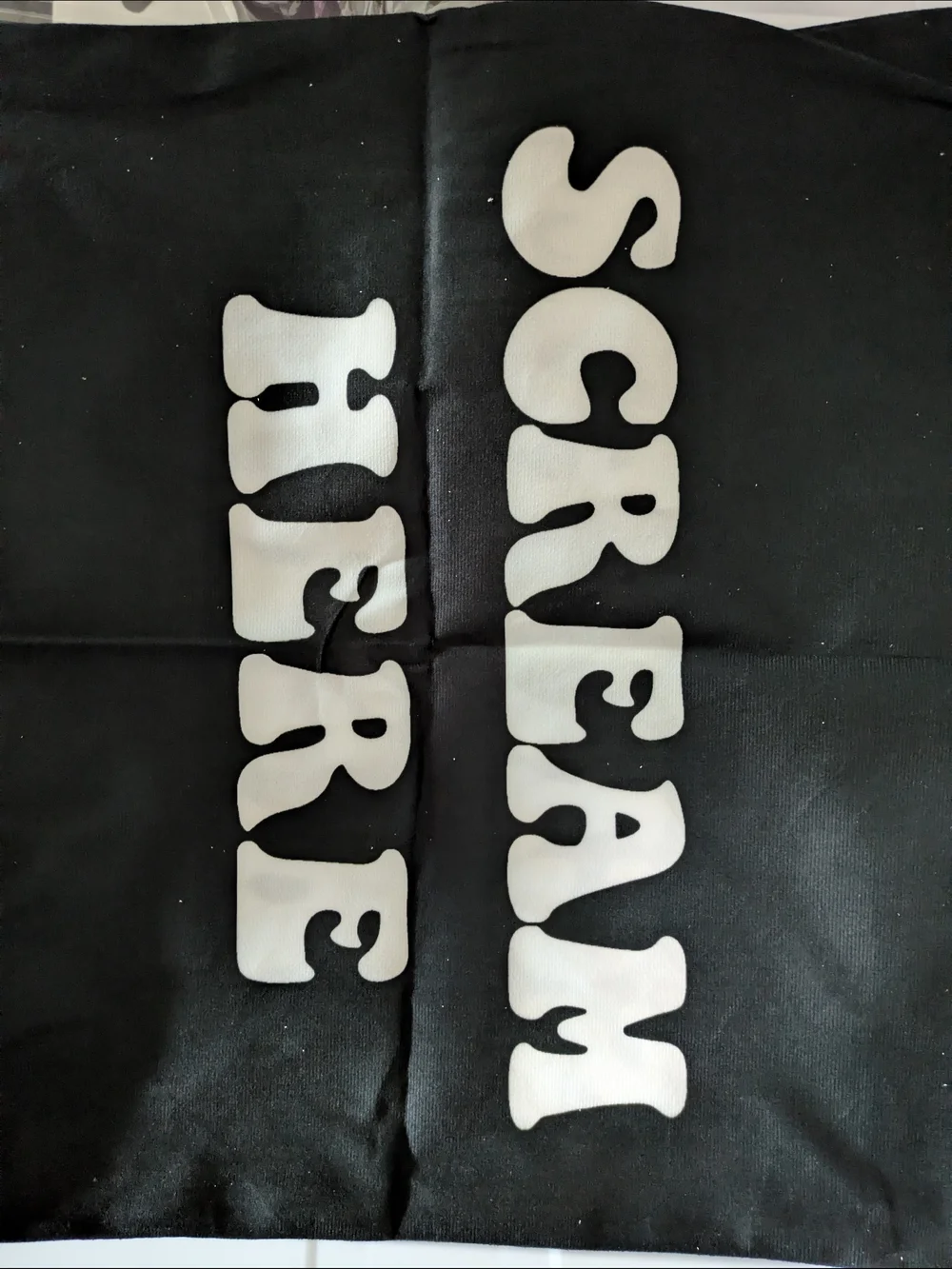 Black and White 'Screaming Here' Decorative Throw Pillow Cover - Set Of 2